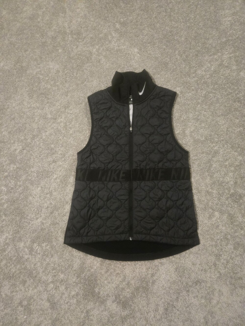 Nike Women's Black Quilted High-Collar Zip Vest